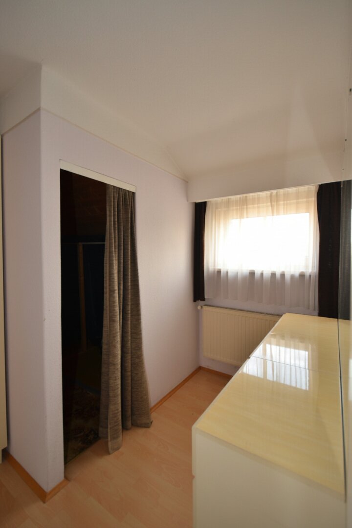 CHRISTOPH CHROMECEK IMMOBILIEN - BRUNN AM GEBIRGE - Kleines zentral gelegenes Eckreihenhaus mit Garten!