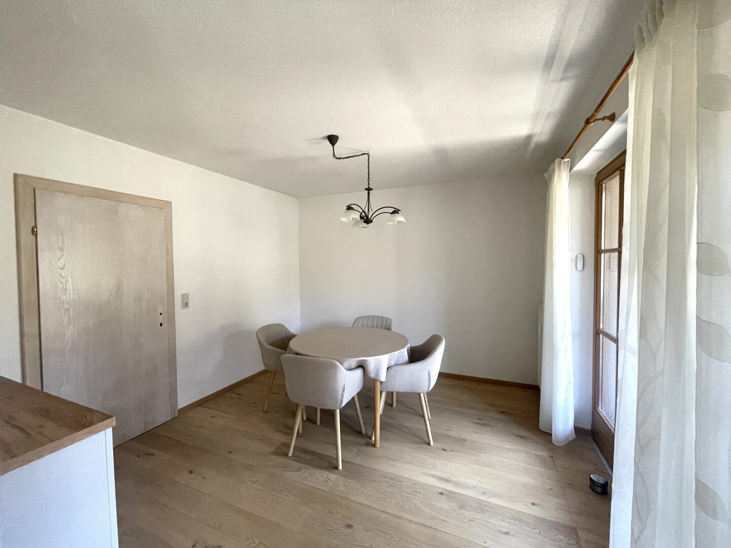 Ruhige helle Wohnung im Zentrum von Kirchberg