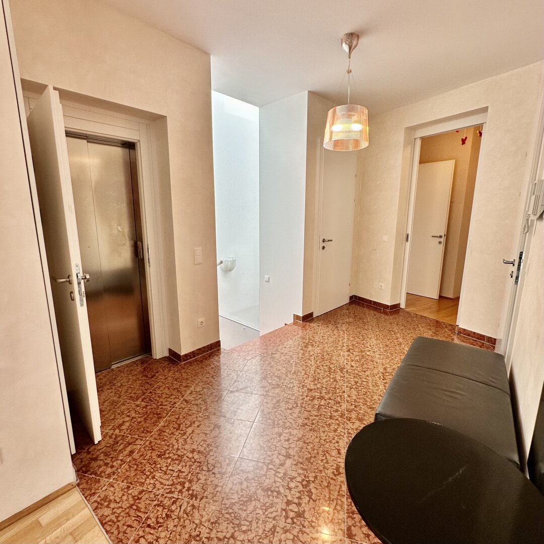Exklusive 3-Zimmer-Wohnung im 19. Bezirk Privater Liftzugang | Terrasse | Grünblick | Barrierefrei Verfügbar ab 15. Juli