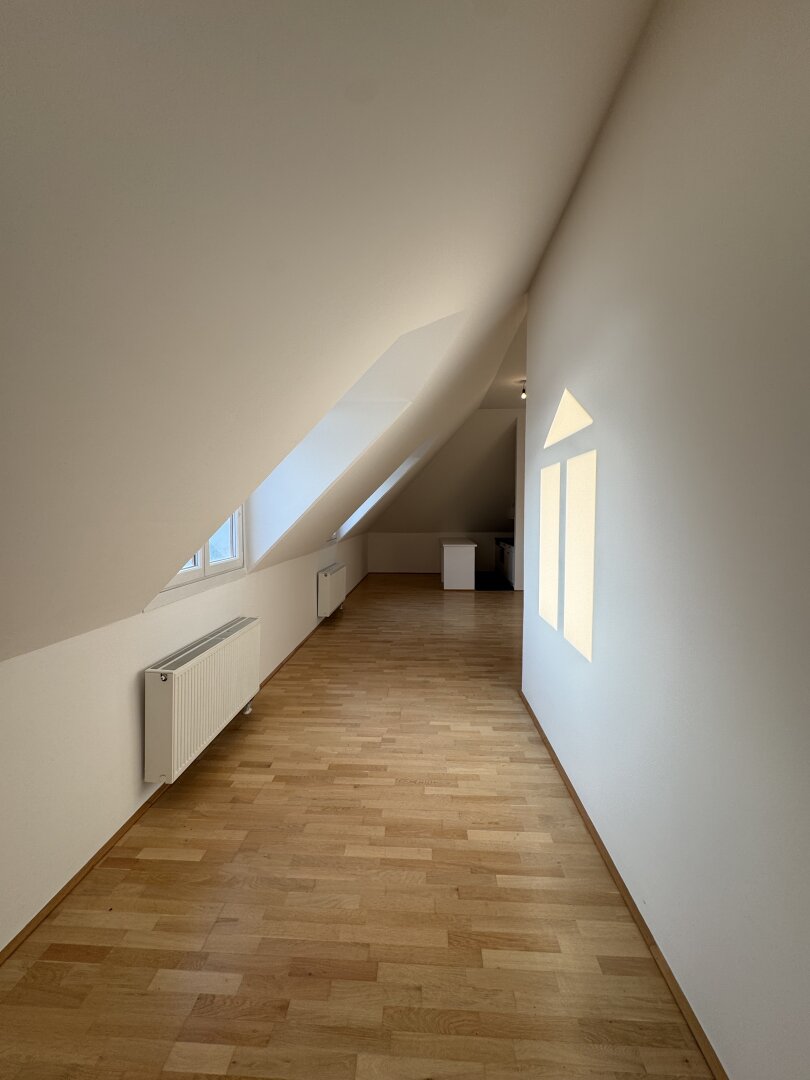 Helle DG-Wohnung mit extra Rückzugsbereich | 73 m² | ruhig & zentral nahe U4/Naschmarkt