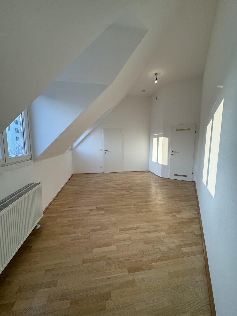 Helle DG-Wohnung mit extra Rückzugsbereich | 73 m² | ruhig & zentral nahe U4/Naschmarkt