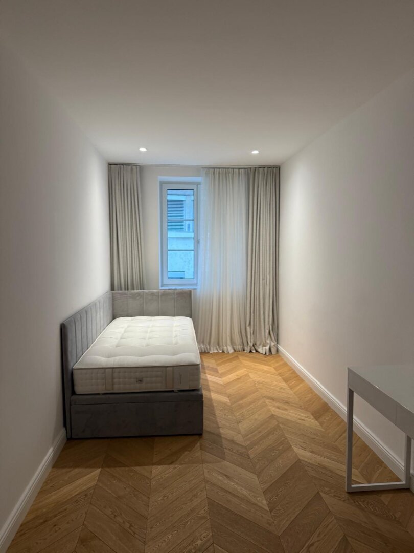 Vollmöblierte 4-Zimmer Designerwohnung beim Schwarzenbergplatz