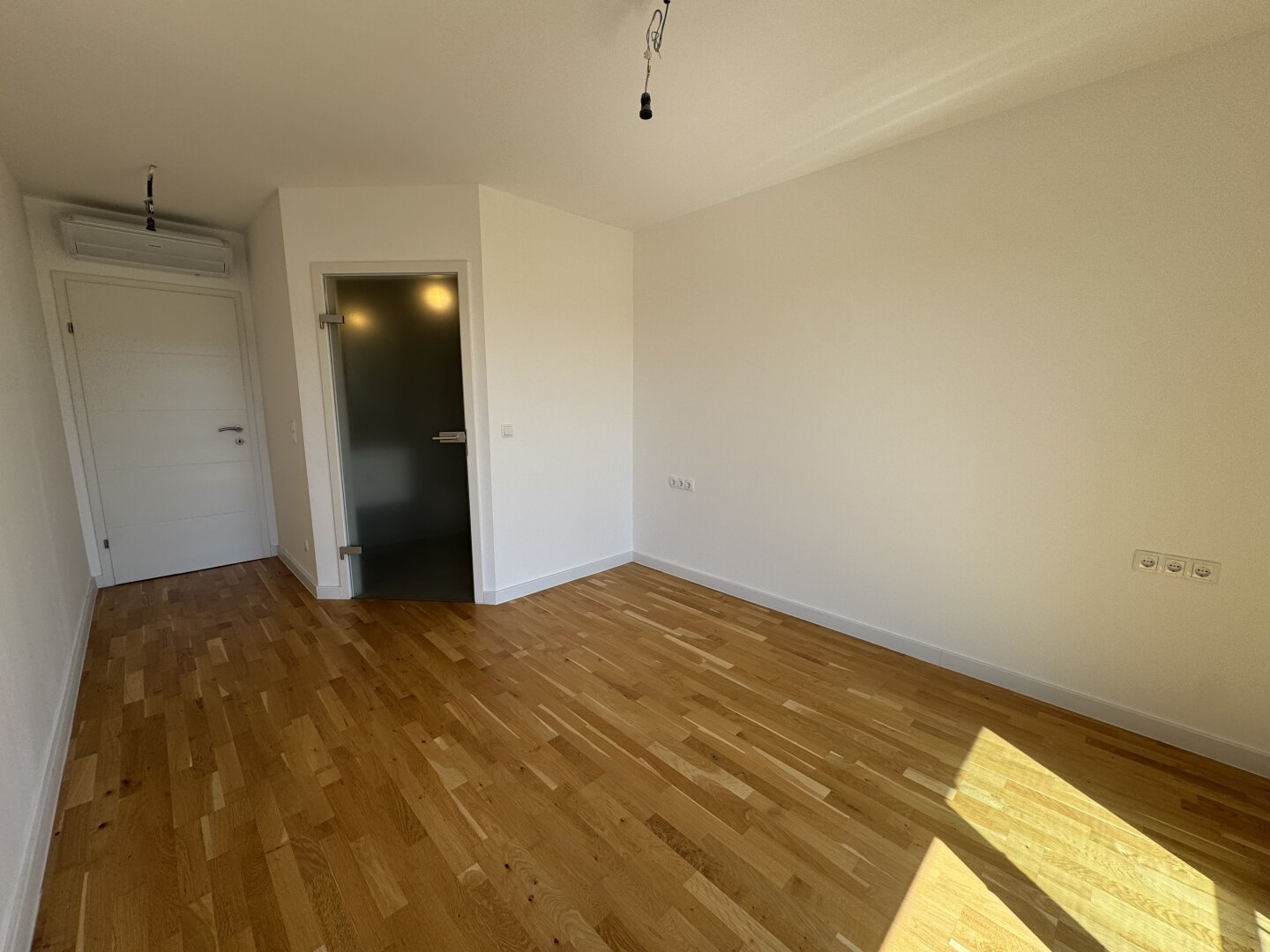 Penthouse-Feeling über den Dächern Wiens | Exklusive DG-Residenz mit Terrasse, Lift & Panoramablick