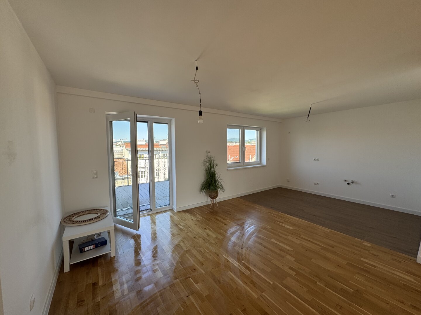Großzügige Dachgeschosswohnung am Währinger Gürtel | 6 Zimmer | Terrasse, Balkon, Lift & Klimaanlage