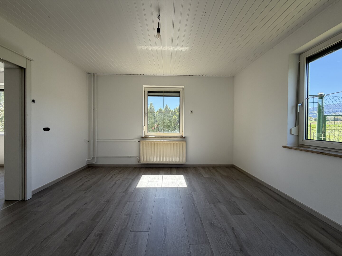 Charmantes Wohnhaus mit Potential: Großer Grund & Selbstversorger-Potenzial in sonniger Aussichtslage!