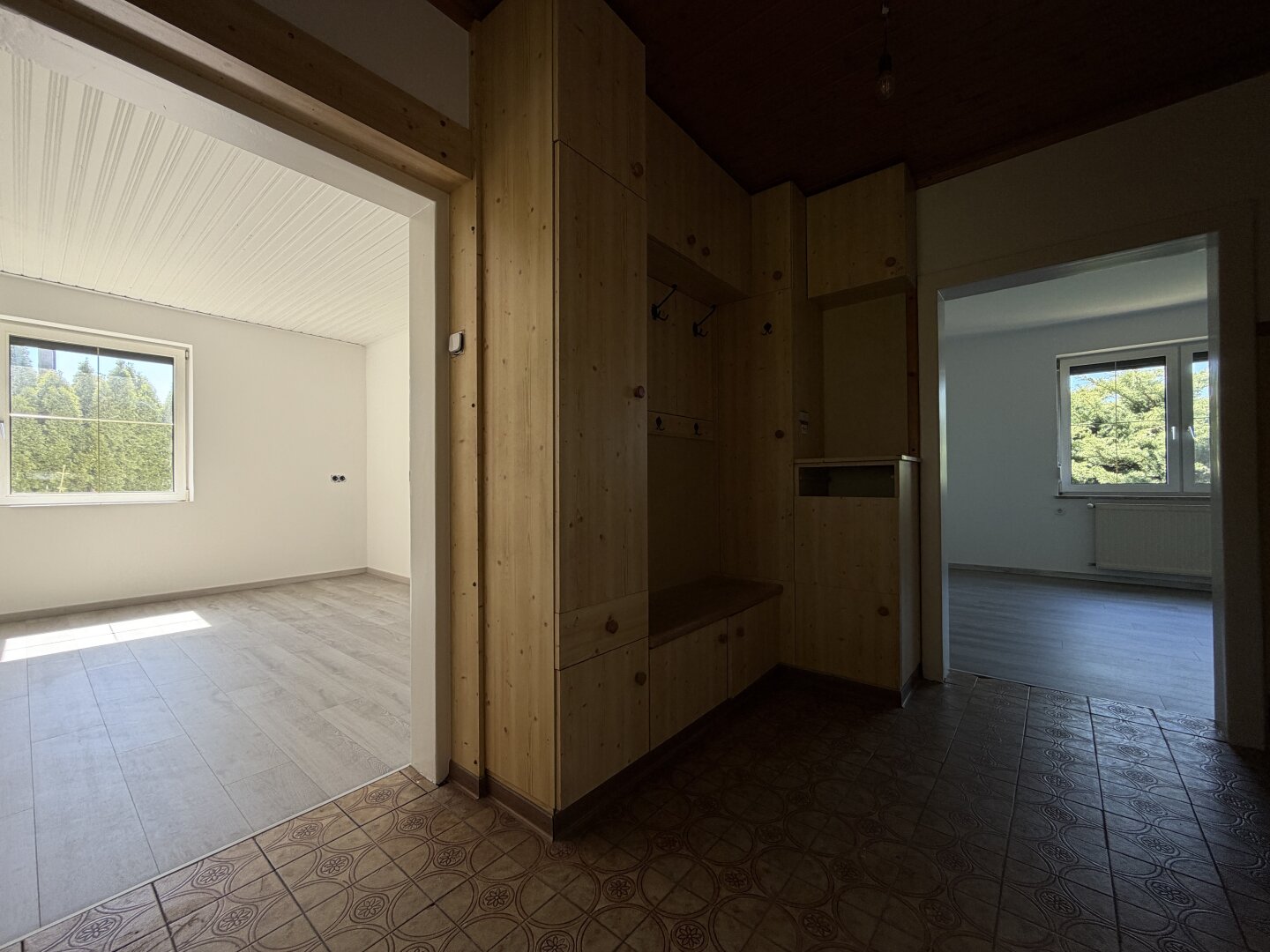 Charmantes Wohnhaus mit Potential: Großer Grund & Selbstversorger-Potenzial in sonniger Aussichtslage!
