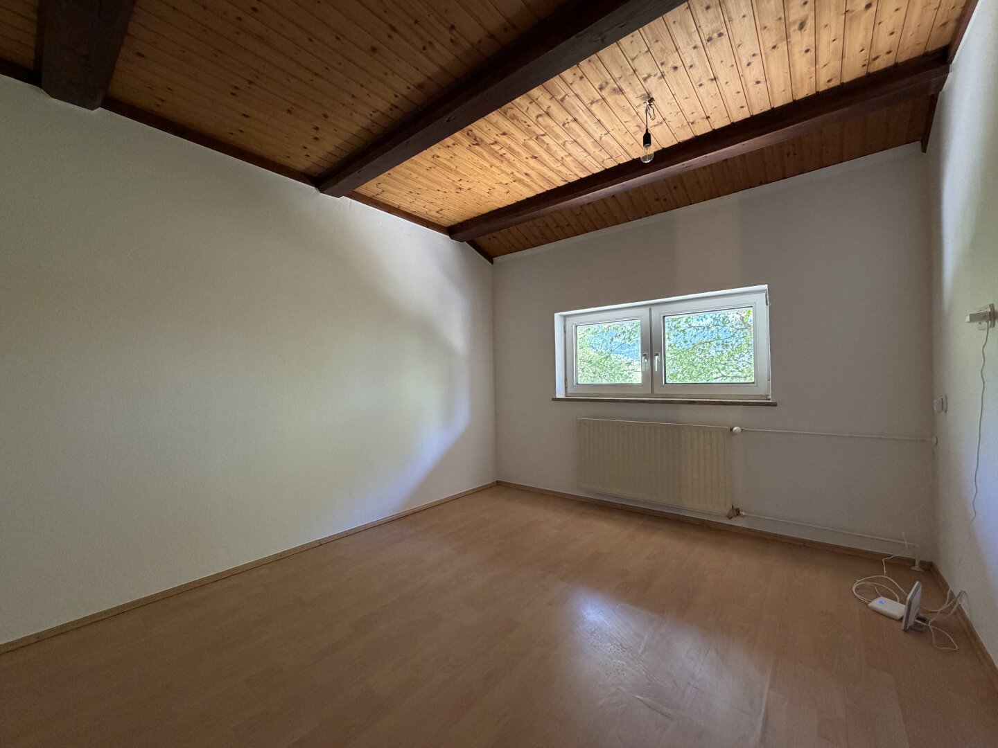 Charmantes Wohnhaus mit Potential: Großer Grund & Selbstversorger-Potenzial in sonniger Aussichtslage!
