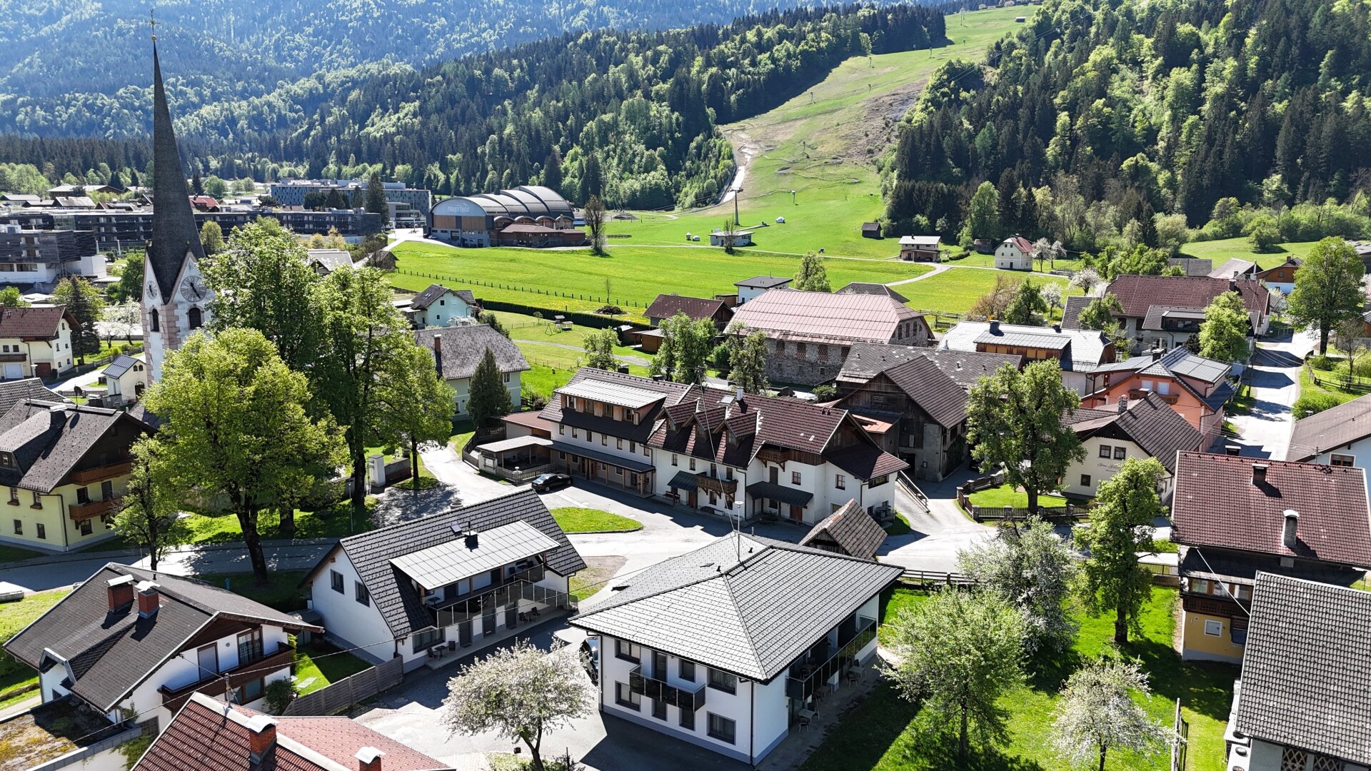 Investment dirket neben der Piste am Nassfeld