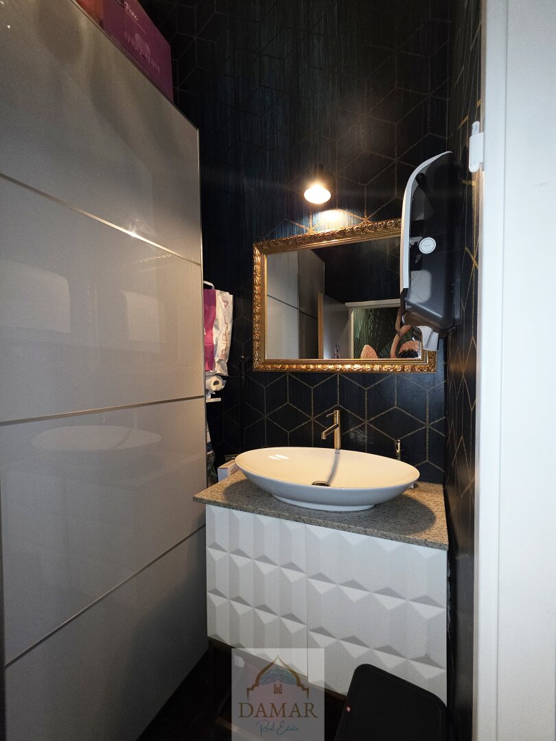 Seltener Glücksgriff: Top-Geschäftslokal mit Schanigarten in Bestlage des Ersten Bezirks