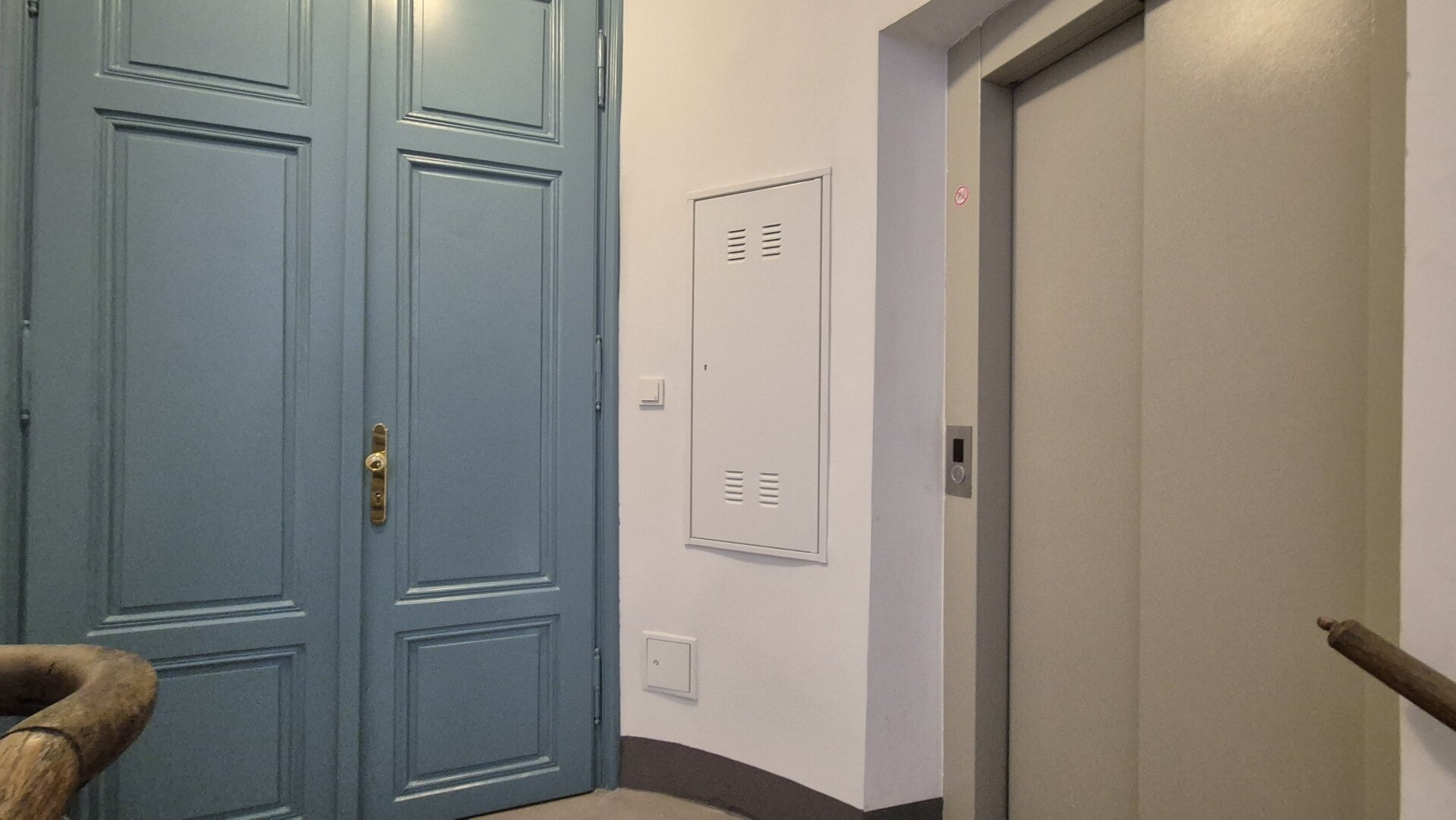 | 2 EINHEITEN | WOHNUNGSPAKET | VIEL POTENTIAL |