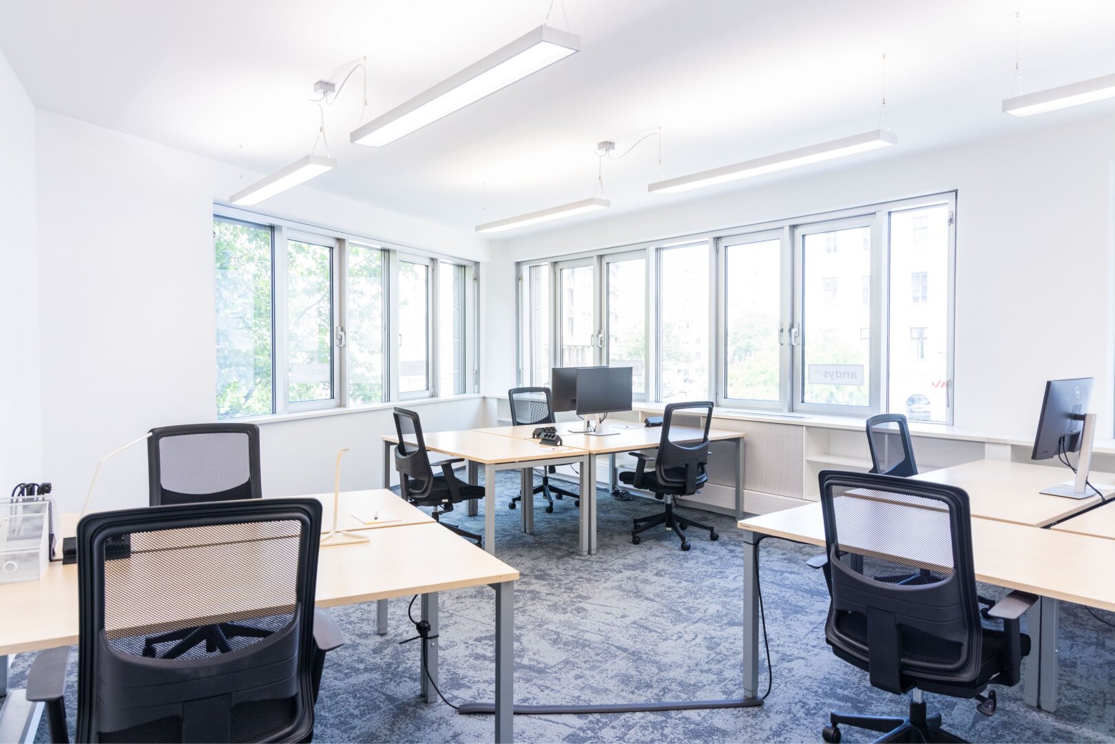 + + + Büroflächen und Co-working in Business-Center | DONAUKANAL + + +