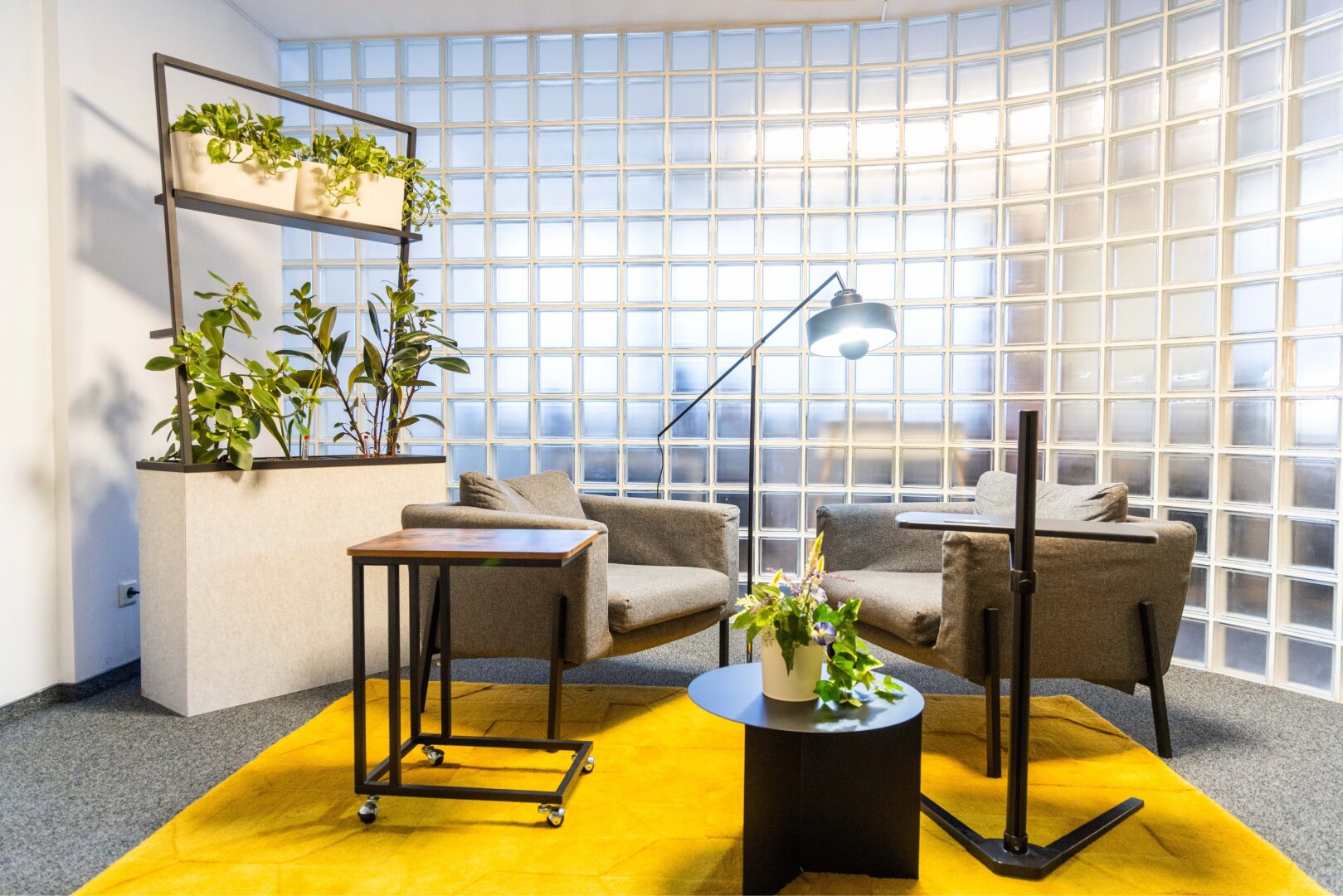 + + + Büroflächen und Co-working | NÄHE MARIAHILFERSTRASSE + + +