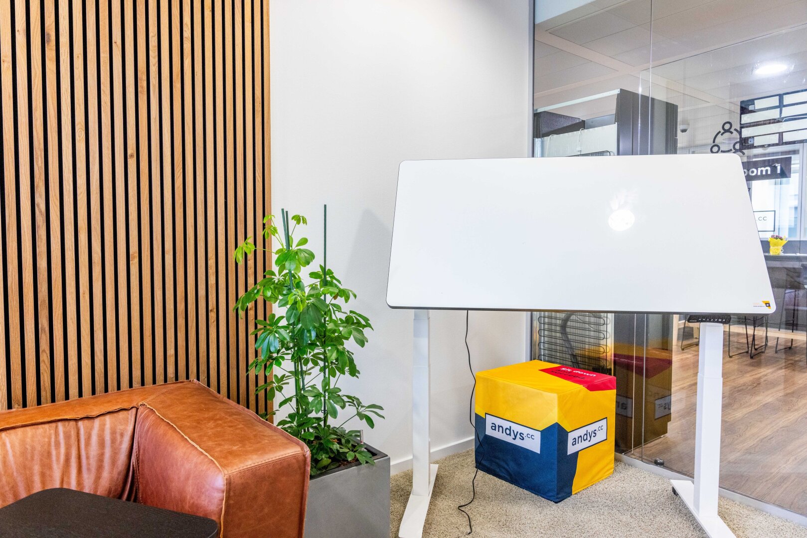 + + + Büroflächen und Co-working in Business-Center | EUROPLAZA + + +