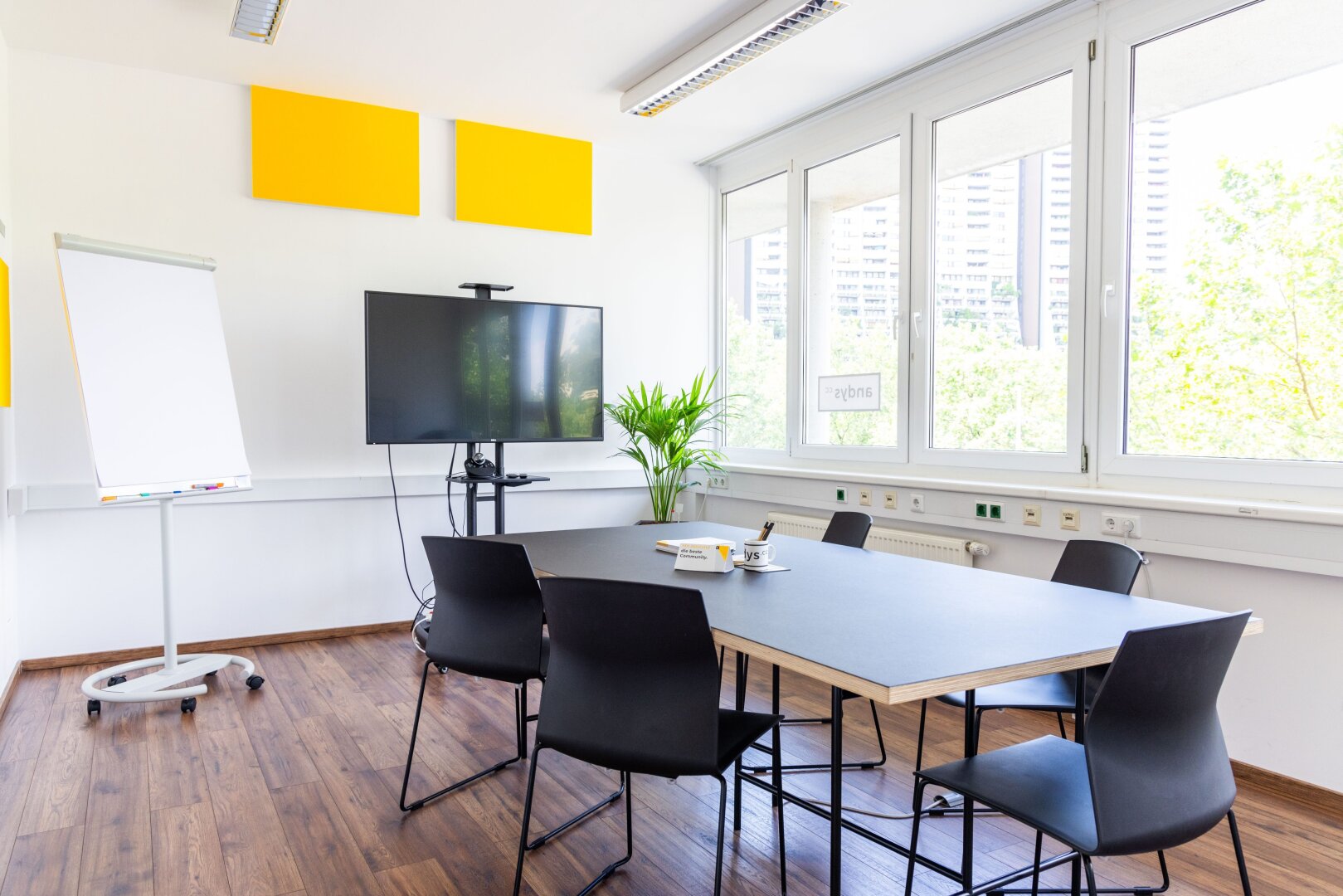 + + + Büroflächen und Co-working in Business-Center | ALTERLAA + + +