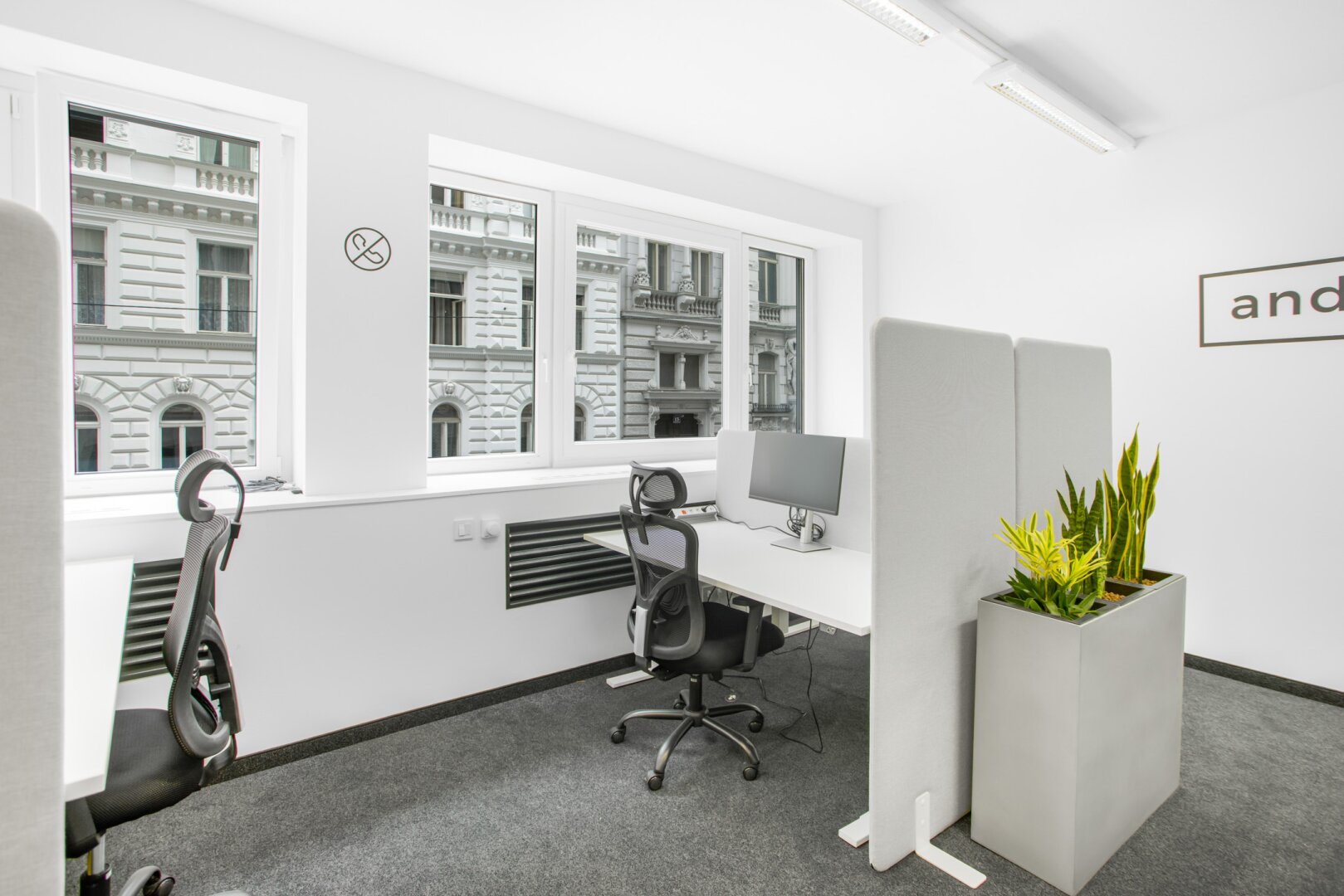 | EG-Büroflächen und Co-working in Business-Center | SCHLOSSPARK BELVEDERE