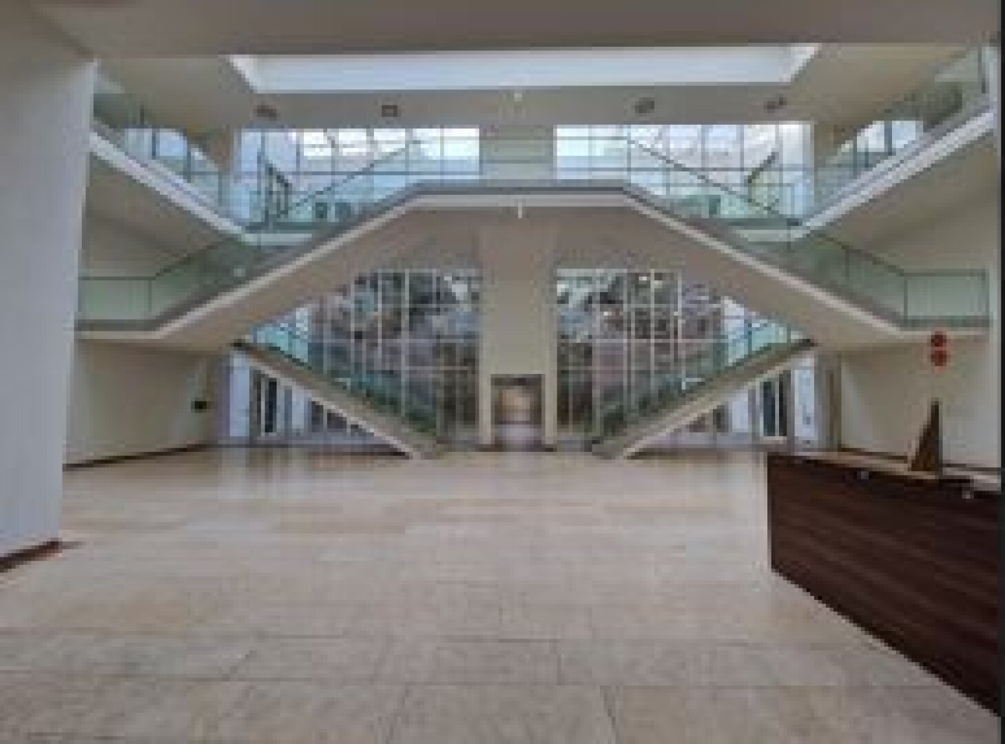 # Premstätten bei Graz # Büroflächen in verschiedensten Größen mit 5 Meter Raumhöhe #