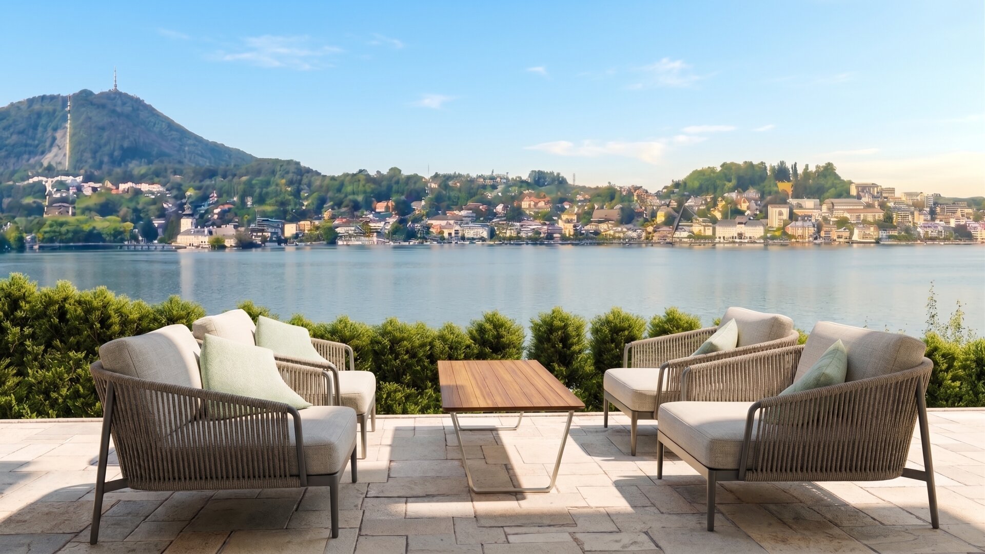 VILLA IM ALPINEN STIL MIT UNVERGLEICHLICHEM SEEPANORAMA