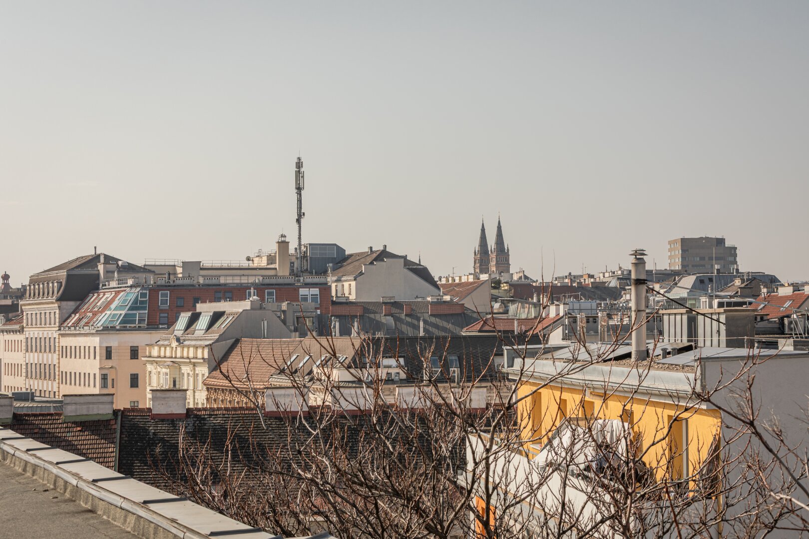 BAUBEWILLIGTER ROHDACHBODEN mit GARAGENOPTION