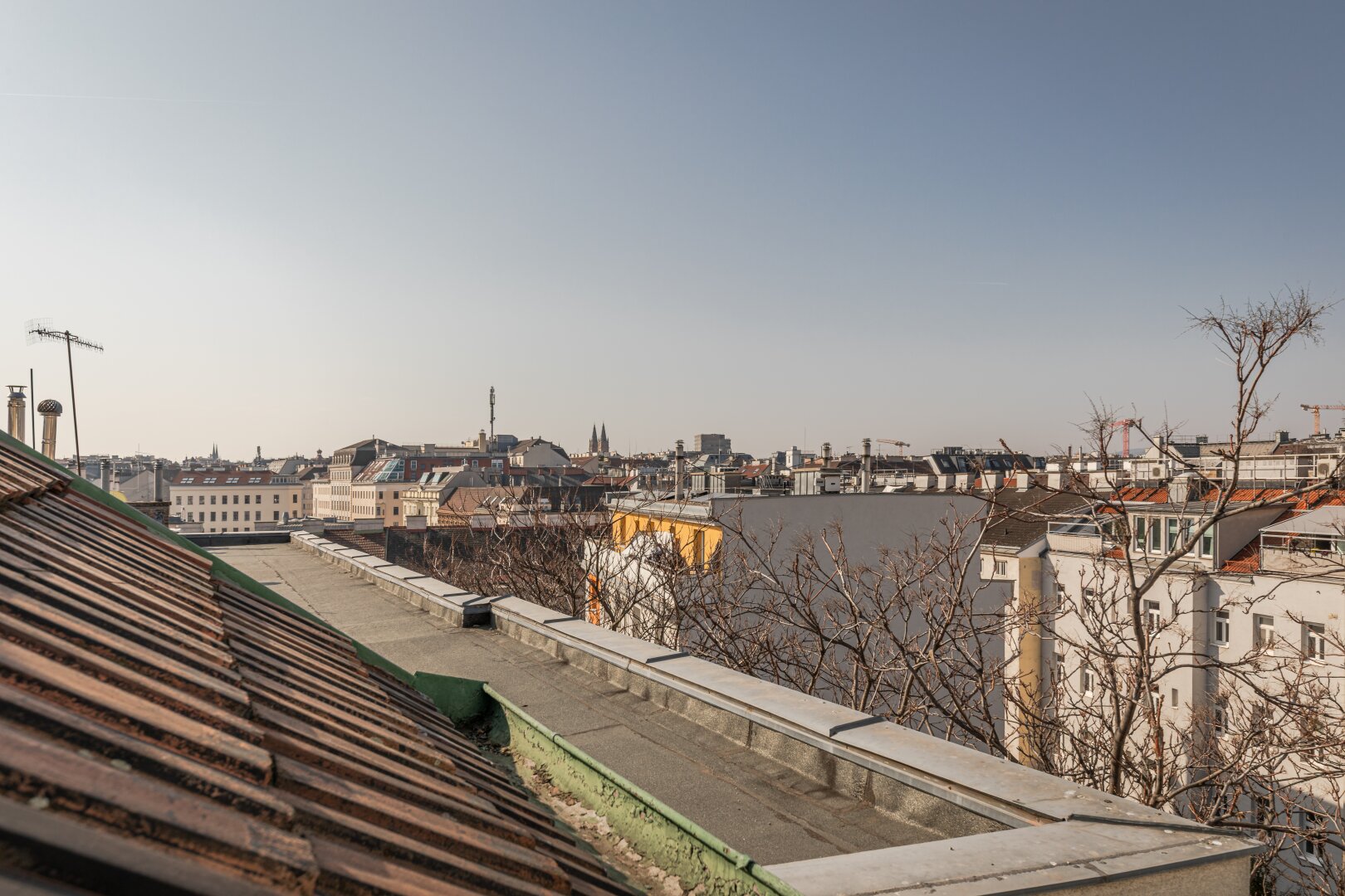 BAUBEWILLIGTER ROHDACHBODEN mit GARAGENOPTION