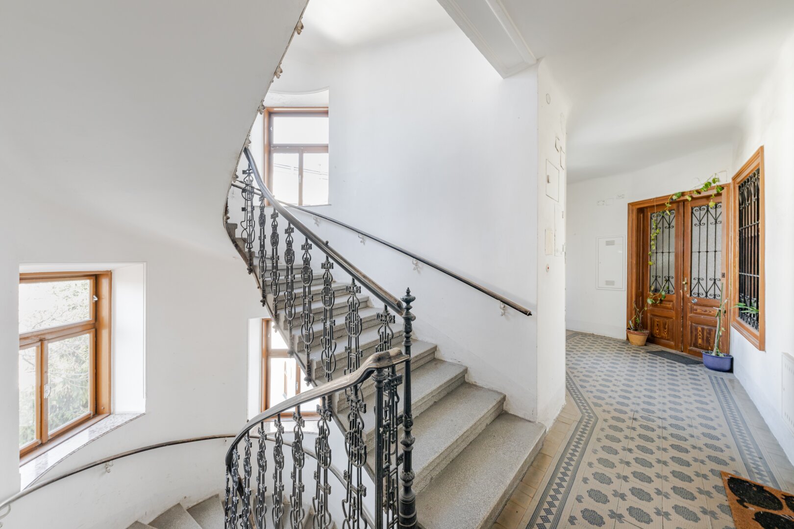 BAUBEWILLIGTER ROHDACHBODEN mit GARAGENOPTION