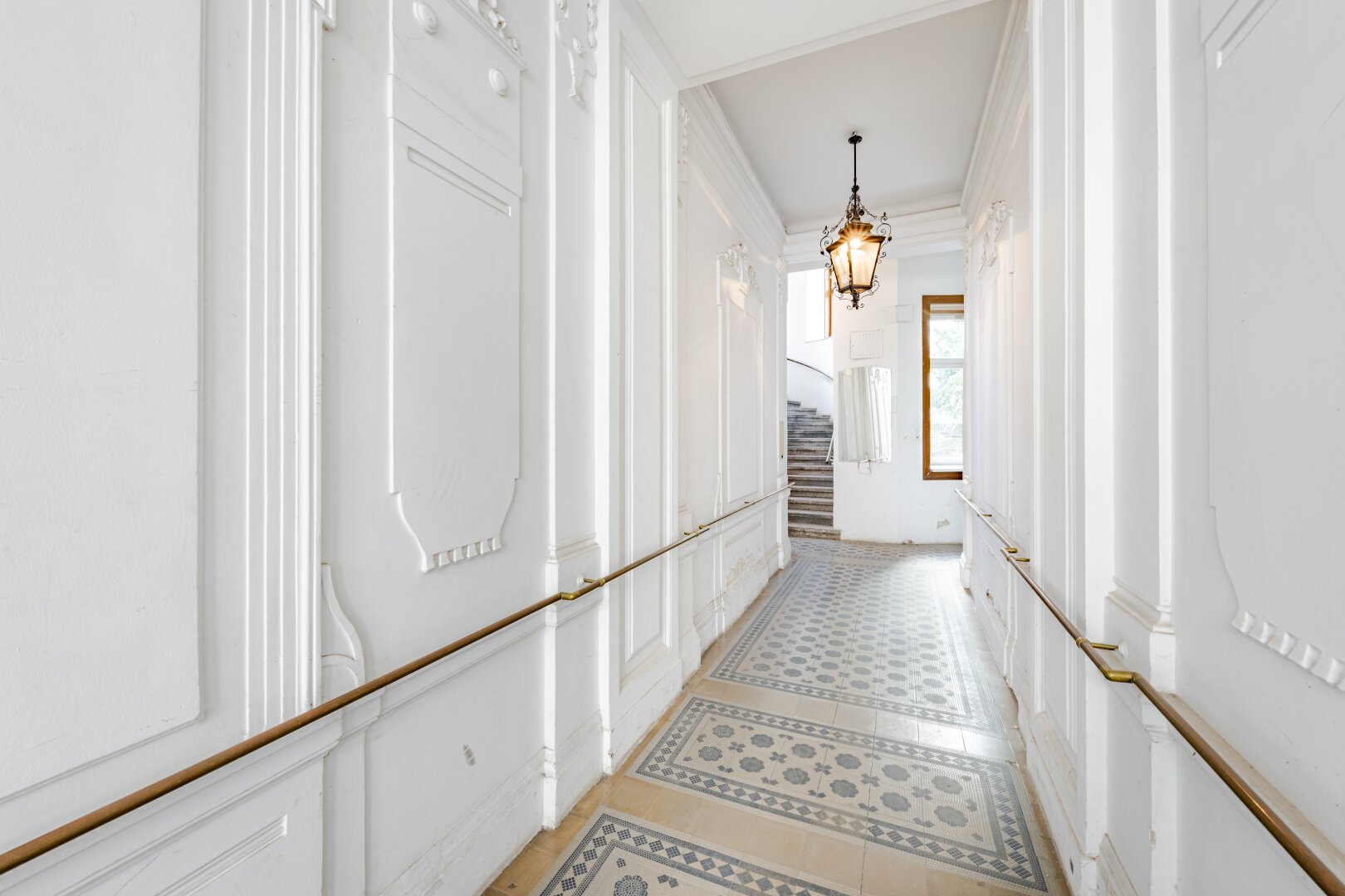 BAUBEWILLIGTER ROHDACHBODEN mit GARAGENOPTION