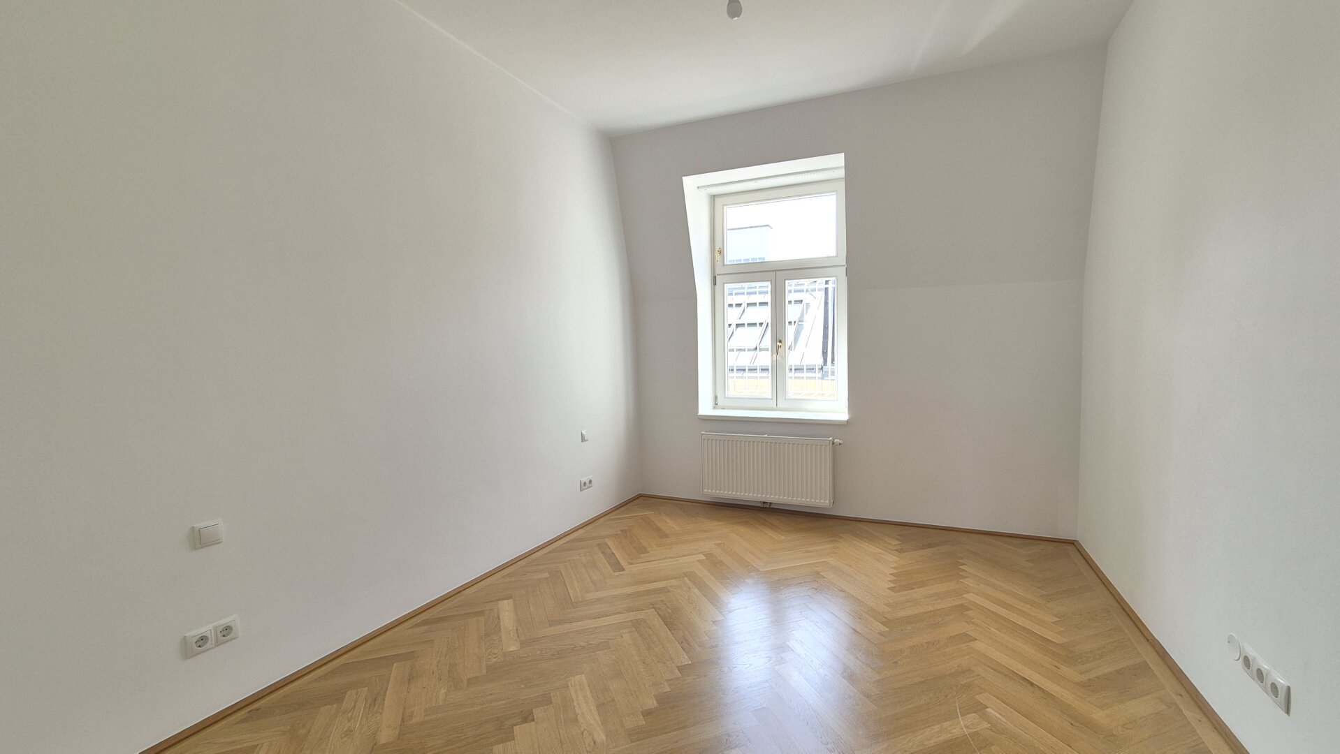 | 3 ZIMMER | HELLE RÄUME | 5. STOCK