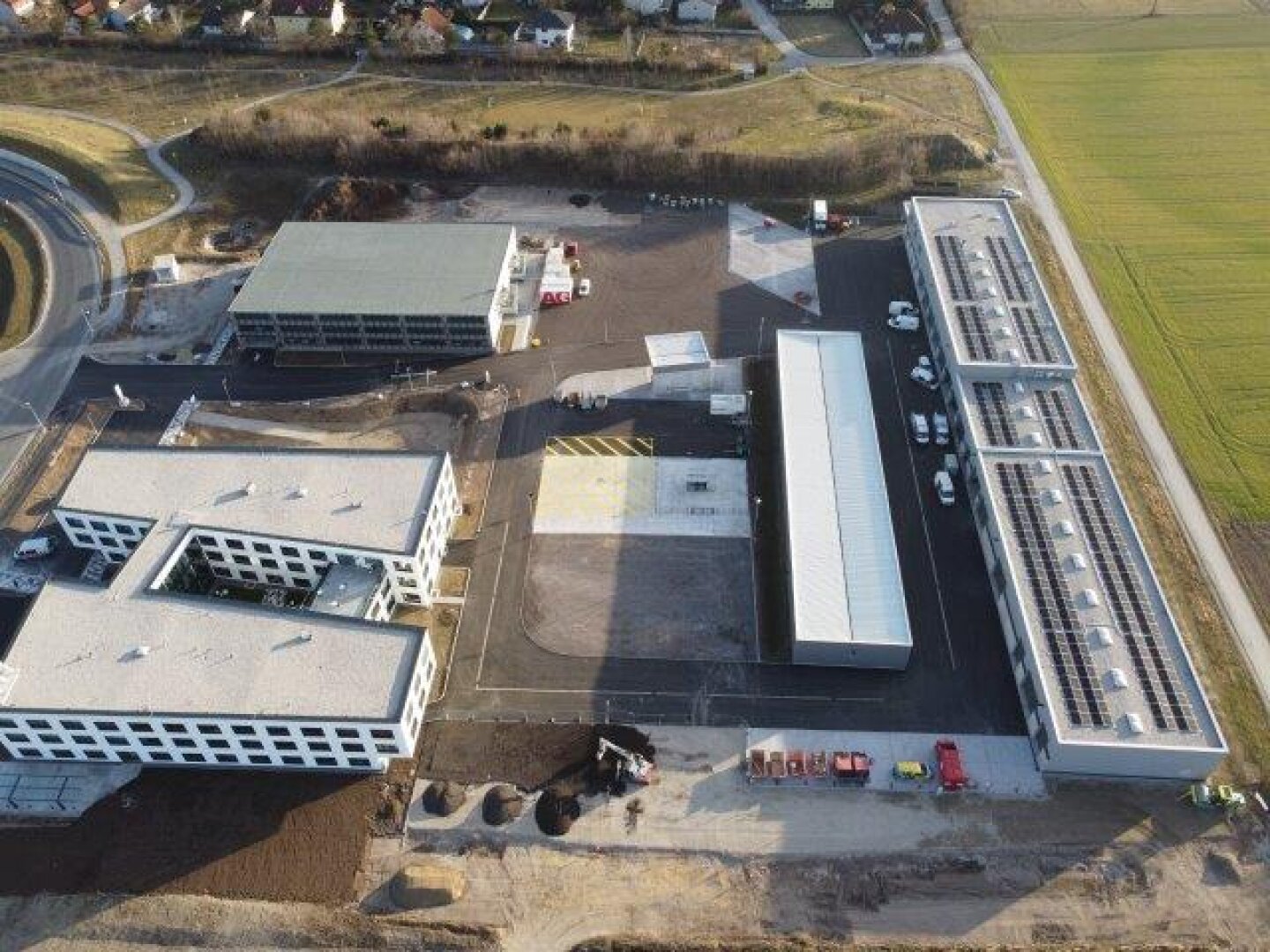 Großzügige Büroflächen im Süden von St. Pölten | Halle | Flugdach | Freifläche | Stellplätze