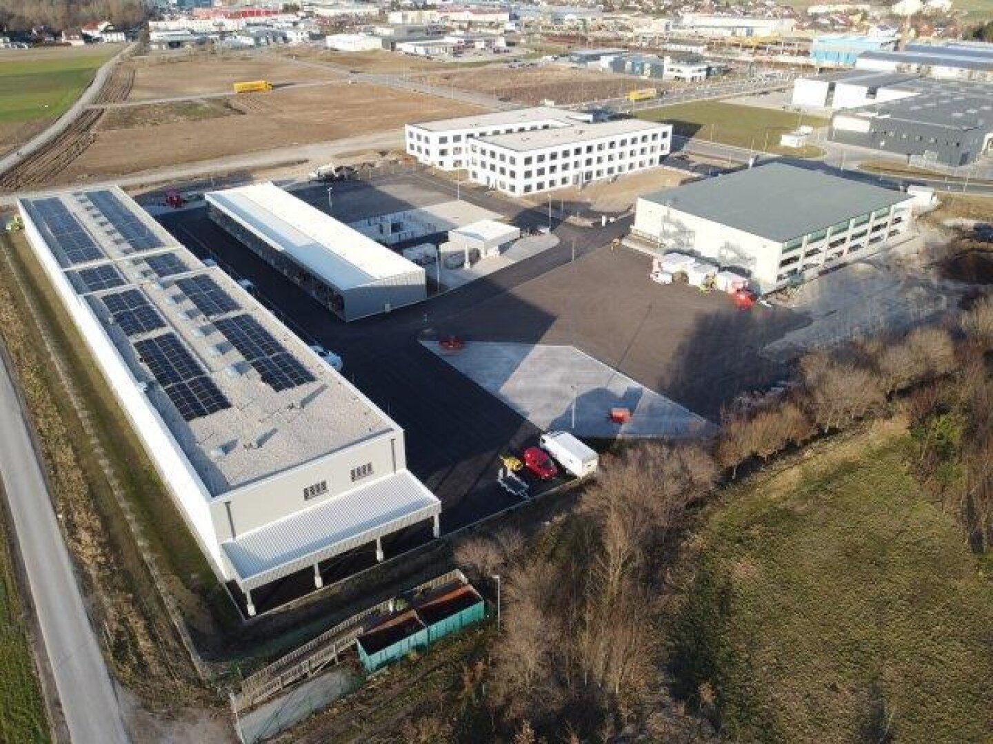 Großzügige Büroflächen im Süden von St. Pölten | Halle | Flugdach | Freifläche | Stellplätze