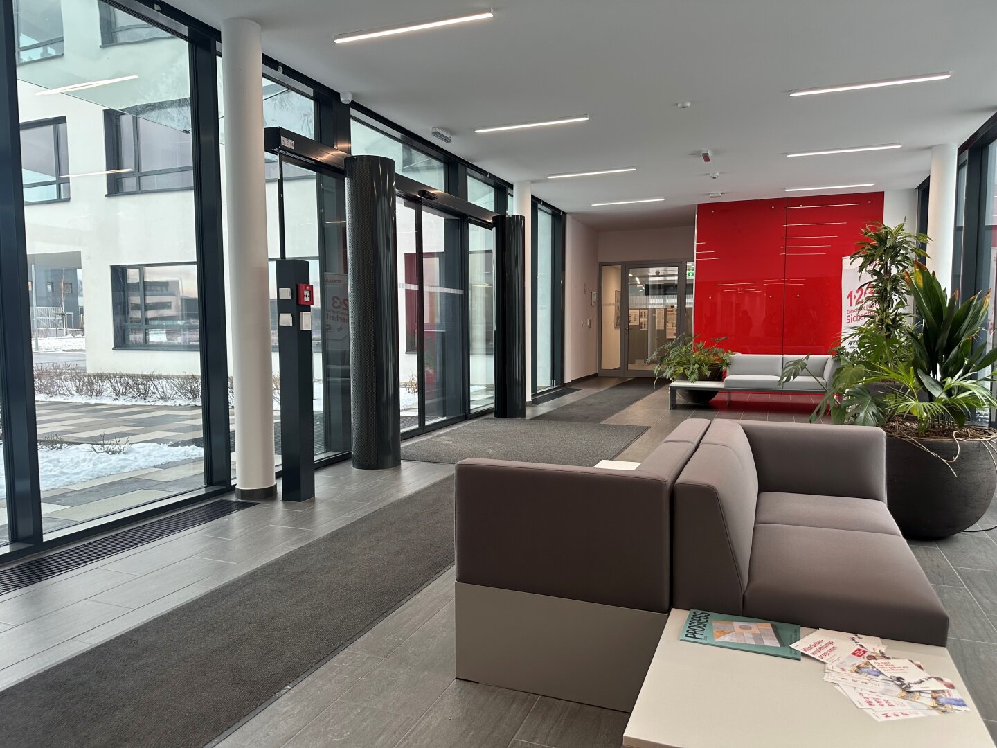 Großzügige Büroflächen im Süden von St. Pölten | Halle | Flugdach | Freifläche | Stellplätze