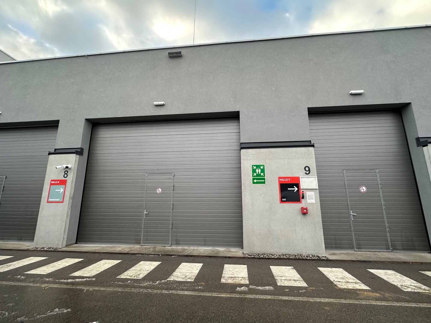 Großzügige Büroflächen im Süden von St. Pölten | Halle | Flugdach | Freifläche | Stellplätze