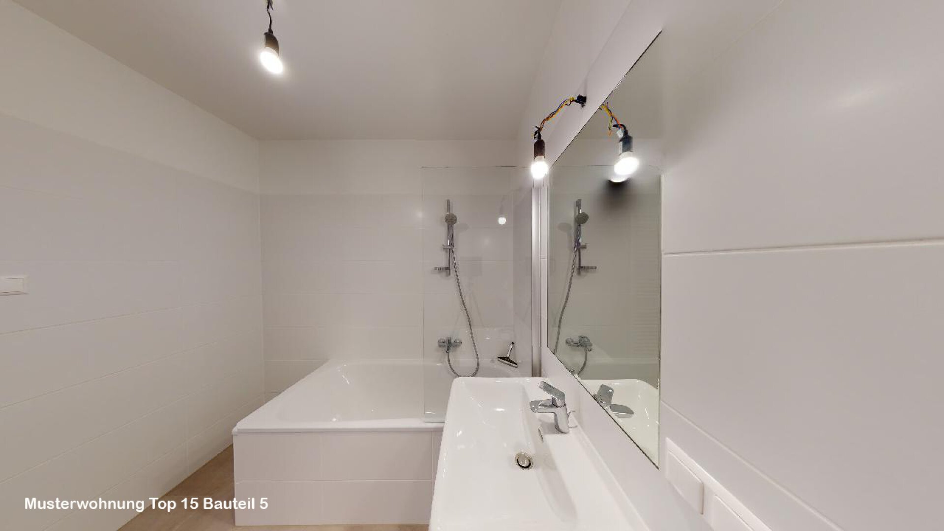 2 ZIMMER MIT BALKON | SÜDAUSRICHTUNG | KARMELITERHOF - IM HERZEN DER STADT | AB AUGUST VERFÜGBAR