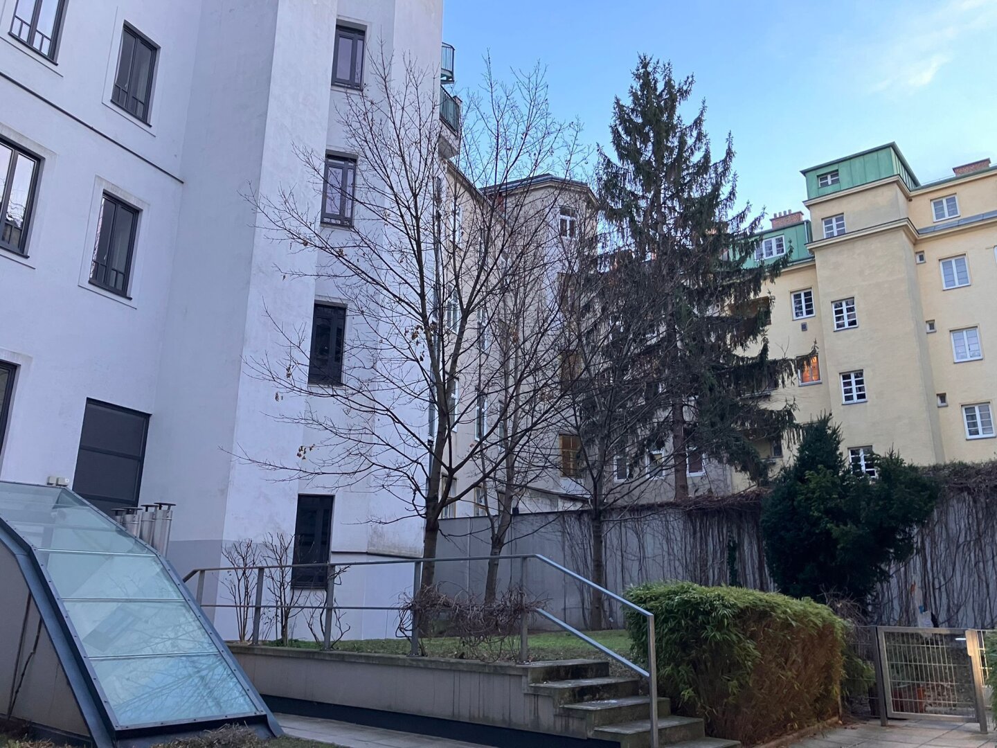 AB OKTOBER VERFÜGBAR | 2 ZIMMER | MEIDLING | TOP LAGE | GEPFLEGTES WOHNHAUS | ALTBAU