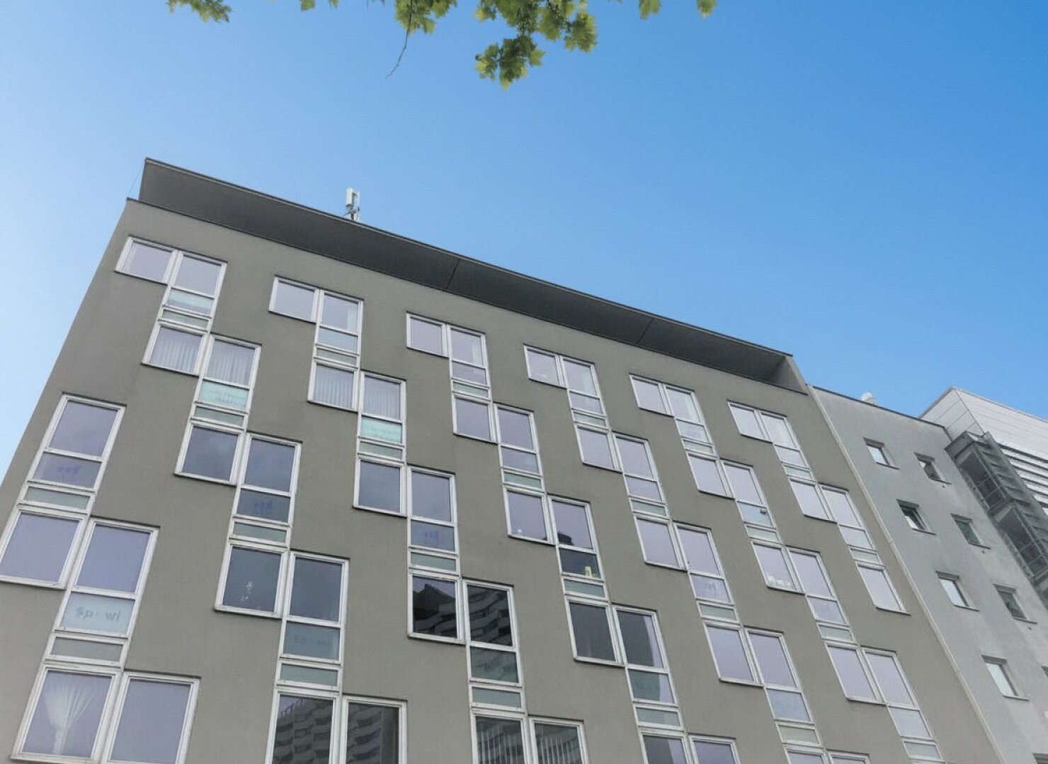 | U6 | Helle Bürofläche | ALT ERLAA