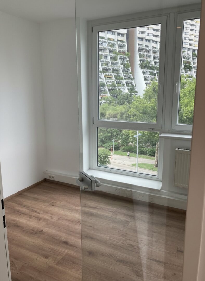 | U6 | Helle Bürofläche | ALT ERLAA