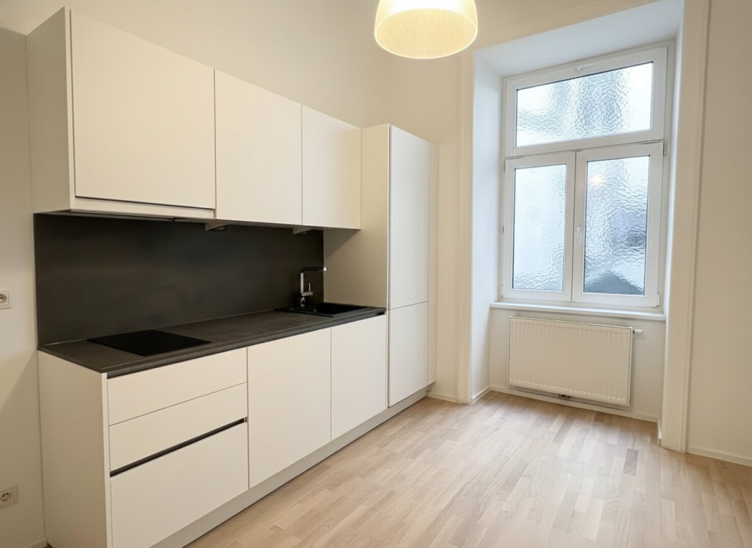 | Repräsentatives 4-Zimmer-Altbaubüro | zentrale Landstraßer Bestlage