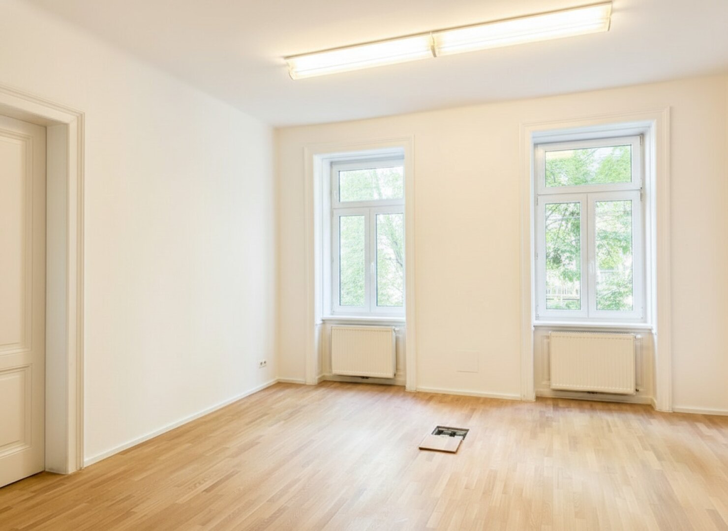| Repräsentatives 4-Zimmer-Altbaubüro | zentrale Landstraßer Bestlage