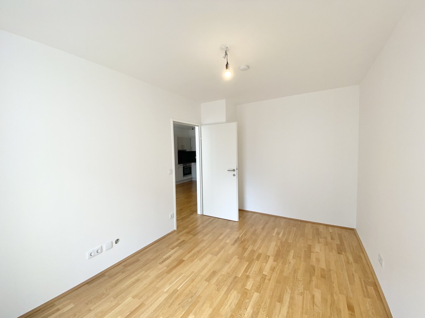 + WOHNEN AM LIESINGBACH + MIT HILFSBEREITSCHAFT + 3D-RUNDGANG + KEINE PROVISION + AB SOFORT + WOHNAVITA