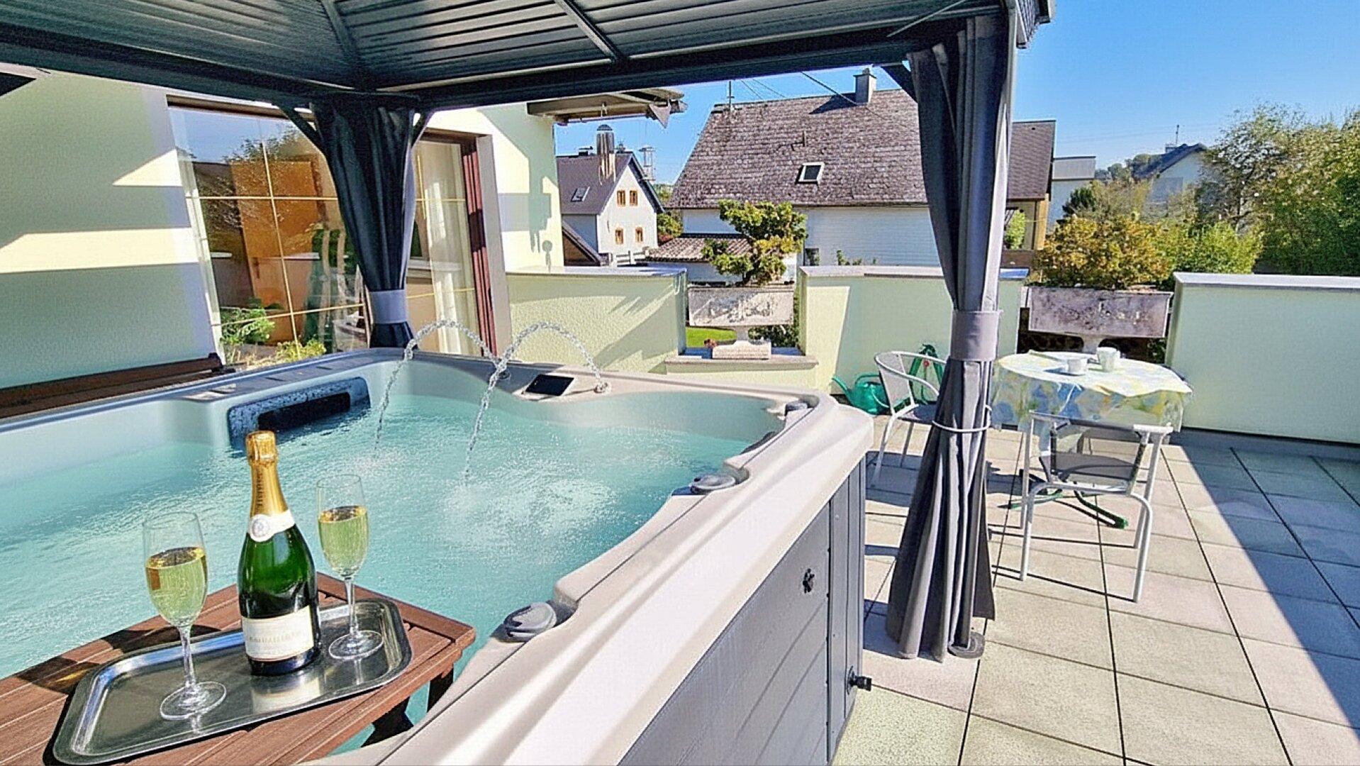 DEIN ZUHAUSE - Ein-/Zweifamilienhaus mit großem Garten und Terrasse in Attnang-Puchheim