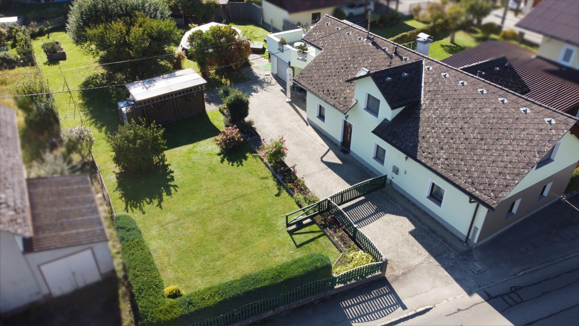 DEIN ZUHAUSE - Ein-/Zweifamilienhaus mit großem Garten und Terrasse in Attnang-Puchheim