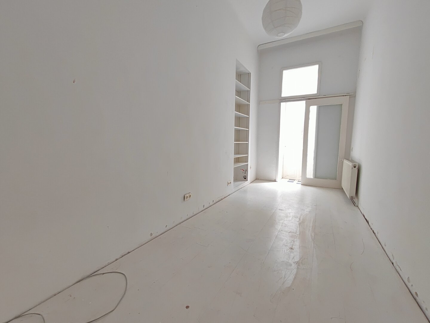 STADTWOHNUNG IN 1070 WIEN: Stilvolle 4-Zimmer Wohnung mit kleinem Balkon