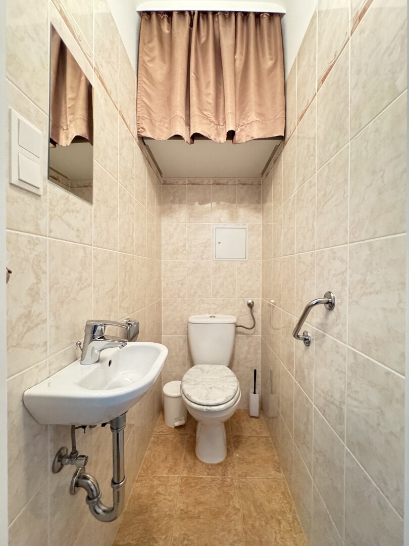Top 3 Zimmer mit neuer Küche und Einzelgarage - super Lage!