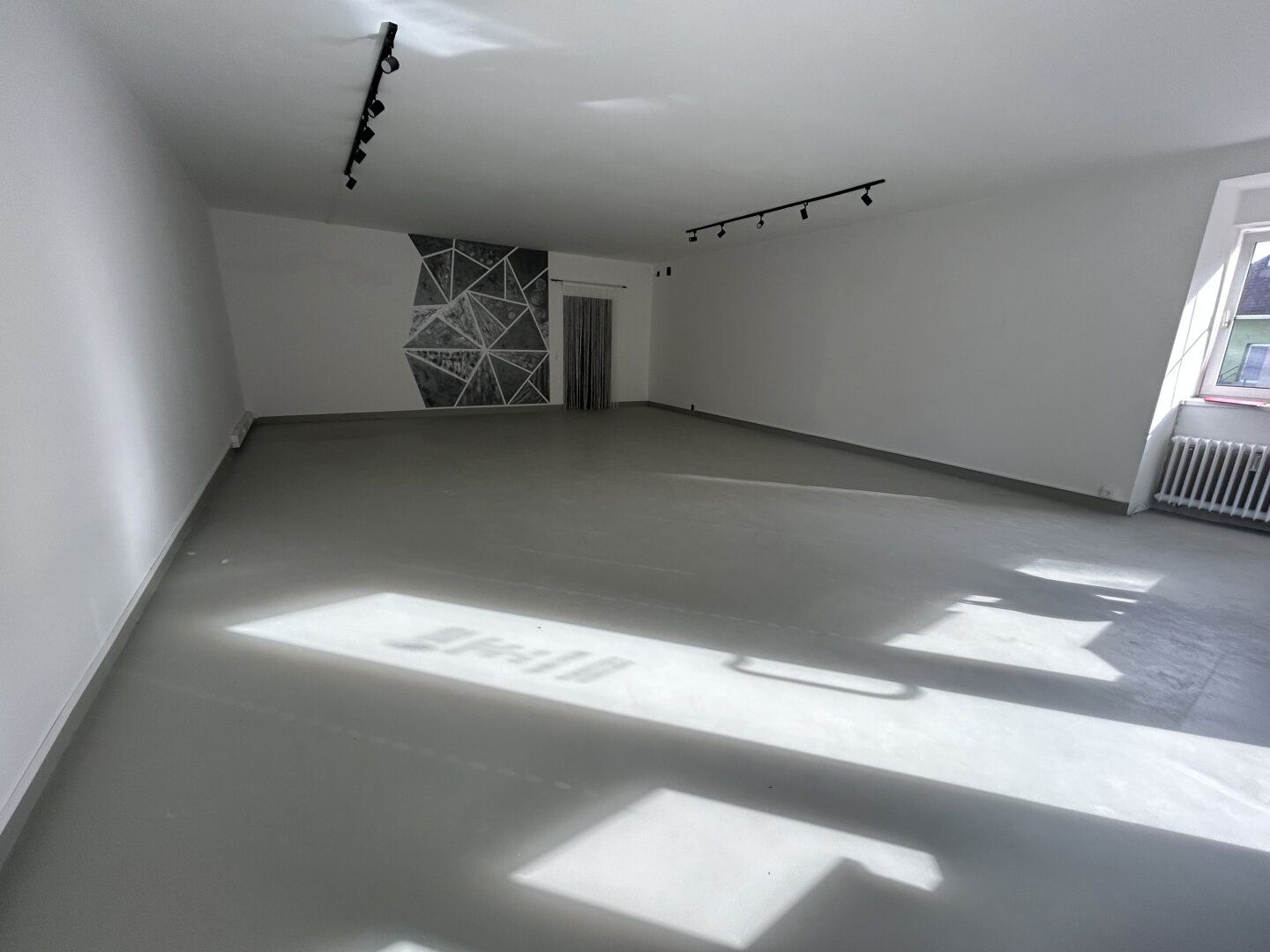 Attraktives Gewerbe Objekt für  Geschäftsfläche , Büro oder Praxisfläche in Vöcklabruck zu MIETEN  ca. 85m² für nur 765,00 € mtl.!