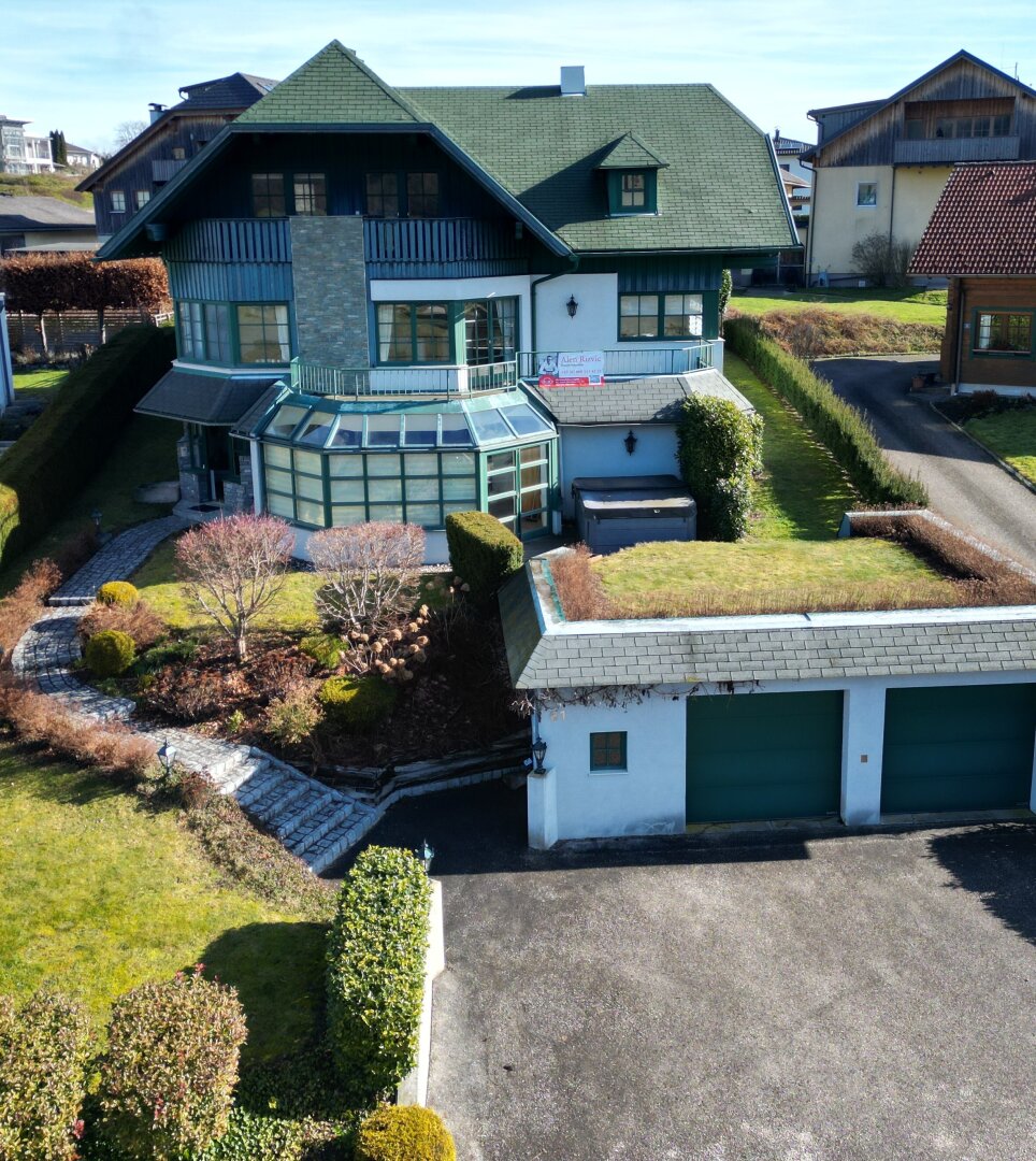 Großzügiges Einfamilienhaus in Seewalchen am Attersee (Buchberg), inkl. Kamin & Fußbodenheizung!