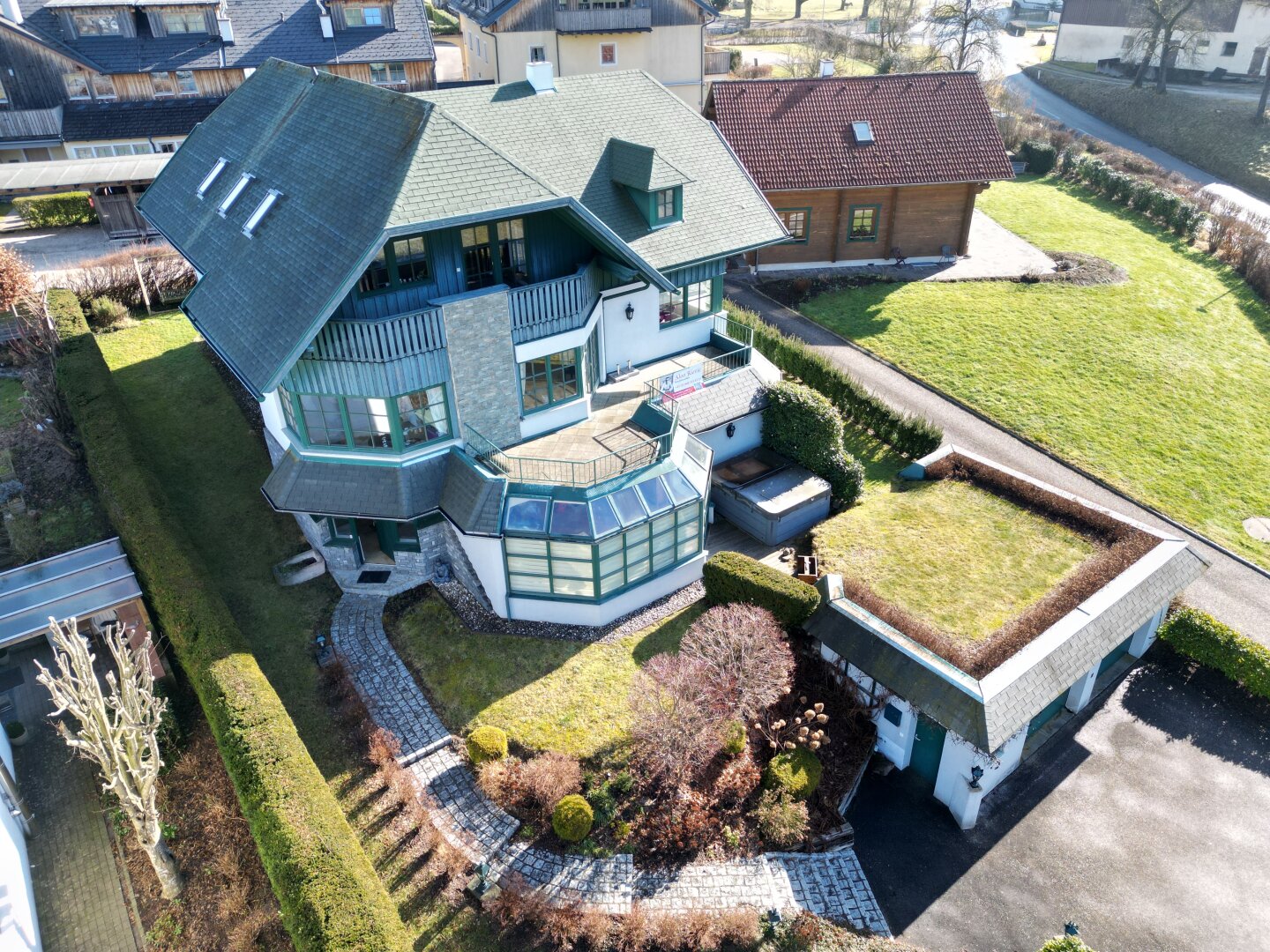 Großzügiges Einfamilienhaus in Seewalchen am Attersee (Buchberg), inkl. Kamin & Fußbodenheizung!