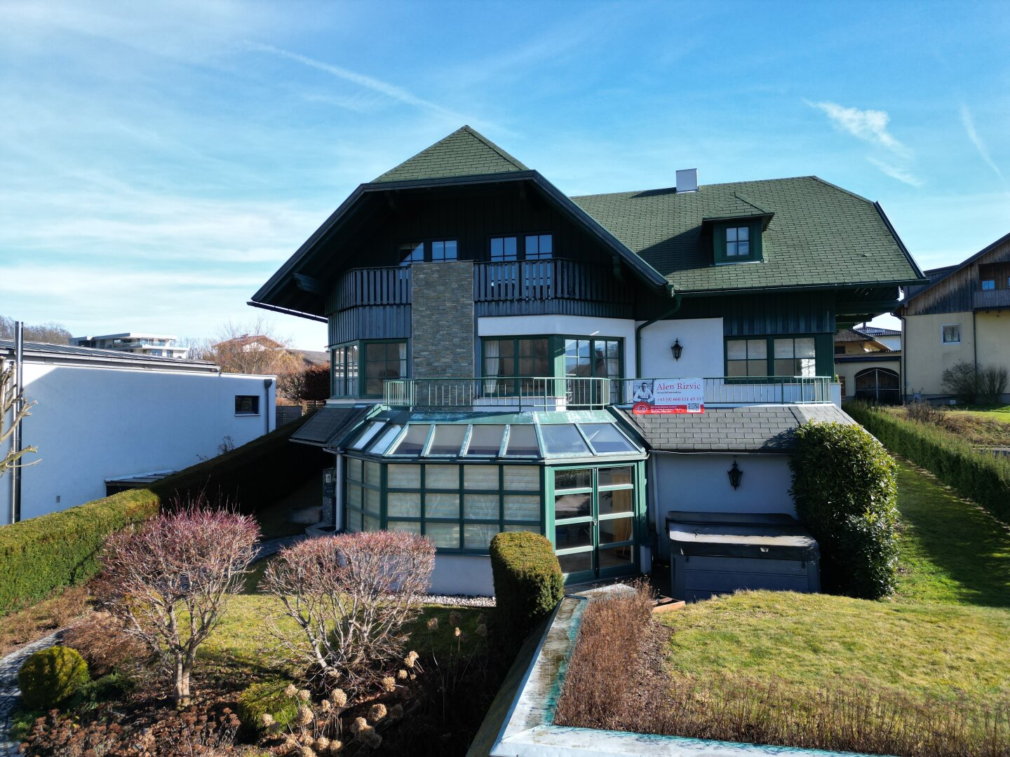 Großzügiges Einfamilienhaus in Seewalchen am Attersee (Buchberg), inkl. Kamin & Fußbodenheizung!