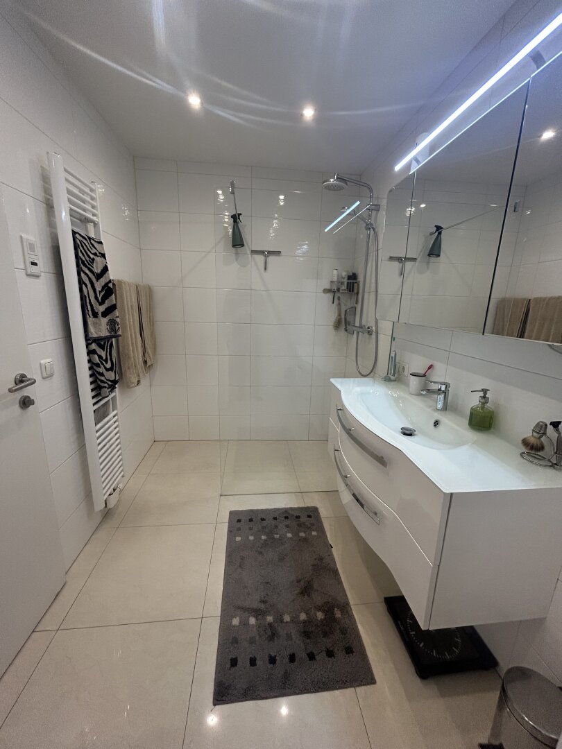 Einzigartige GELEGENHEIT in VÖCKLABRUCK 4-Zi-Gartenwohnung WFL ca. 90m²