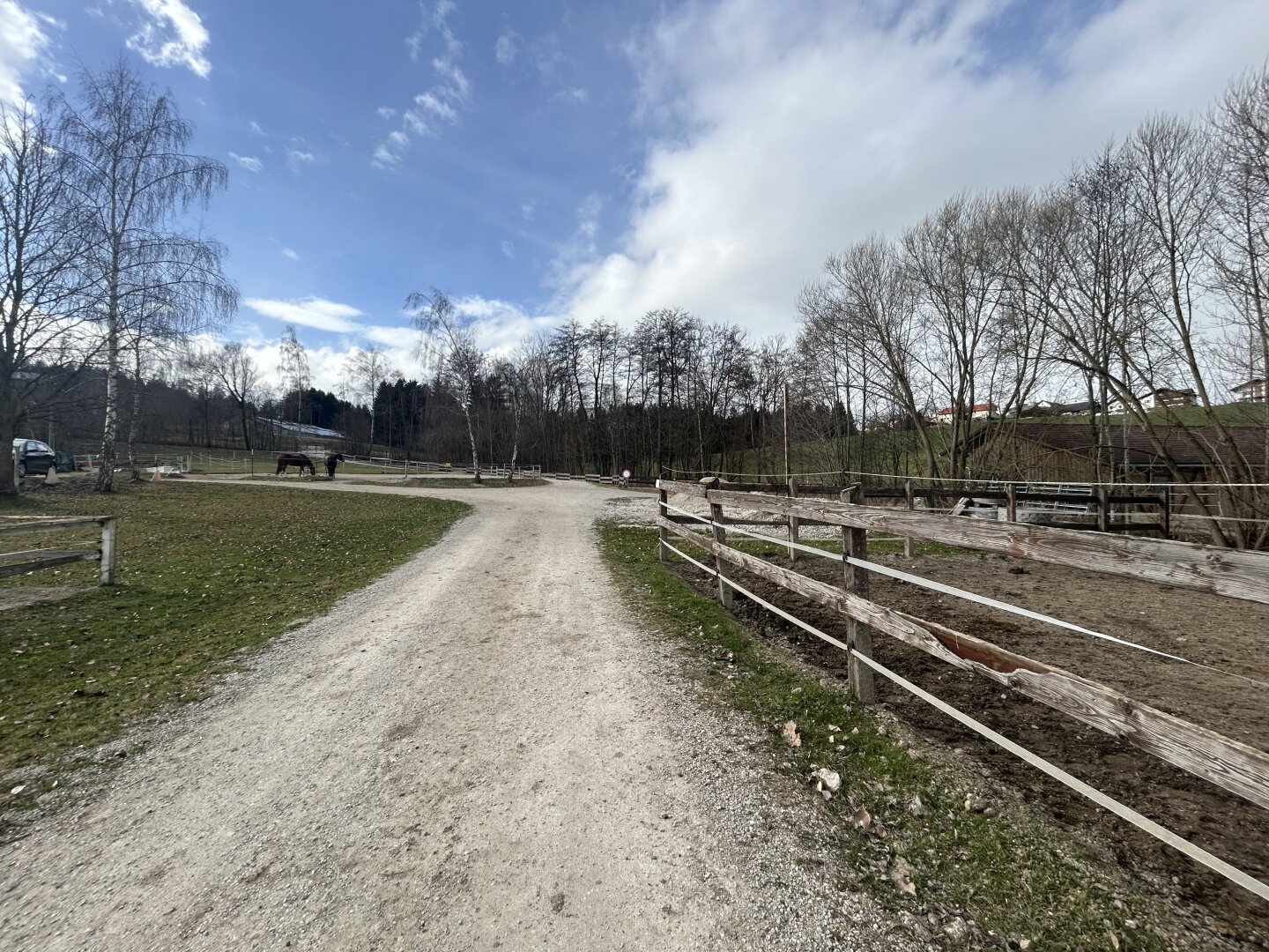 Romantischer Reithof mit Potential