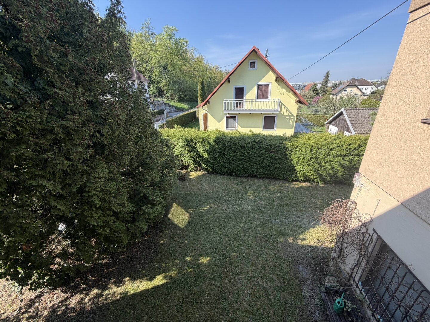Doppelhaushälfte in Enns, Garten, Balkon, sanierungsbedürftig!