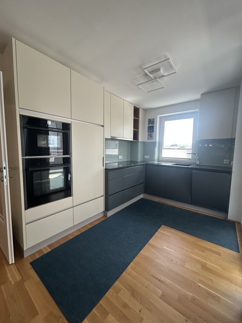 Neuwertige 3-Zi Terrassenwohnung in Vöcklabruck voll Eingerichtet mit Balkon, um nur 798.-