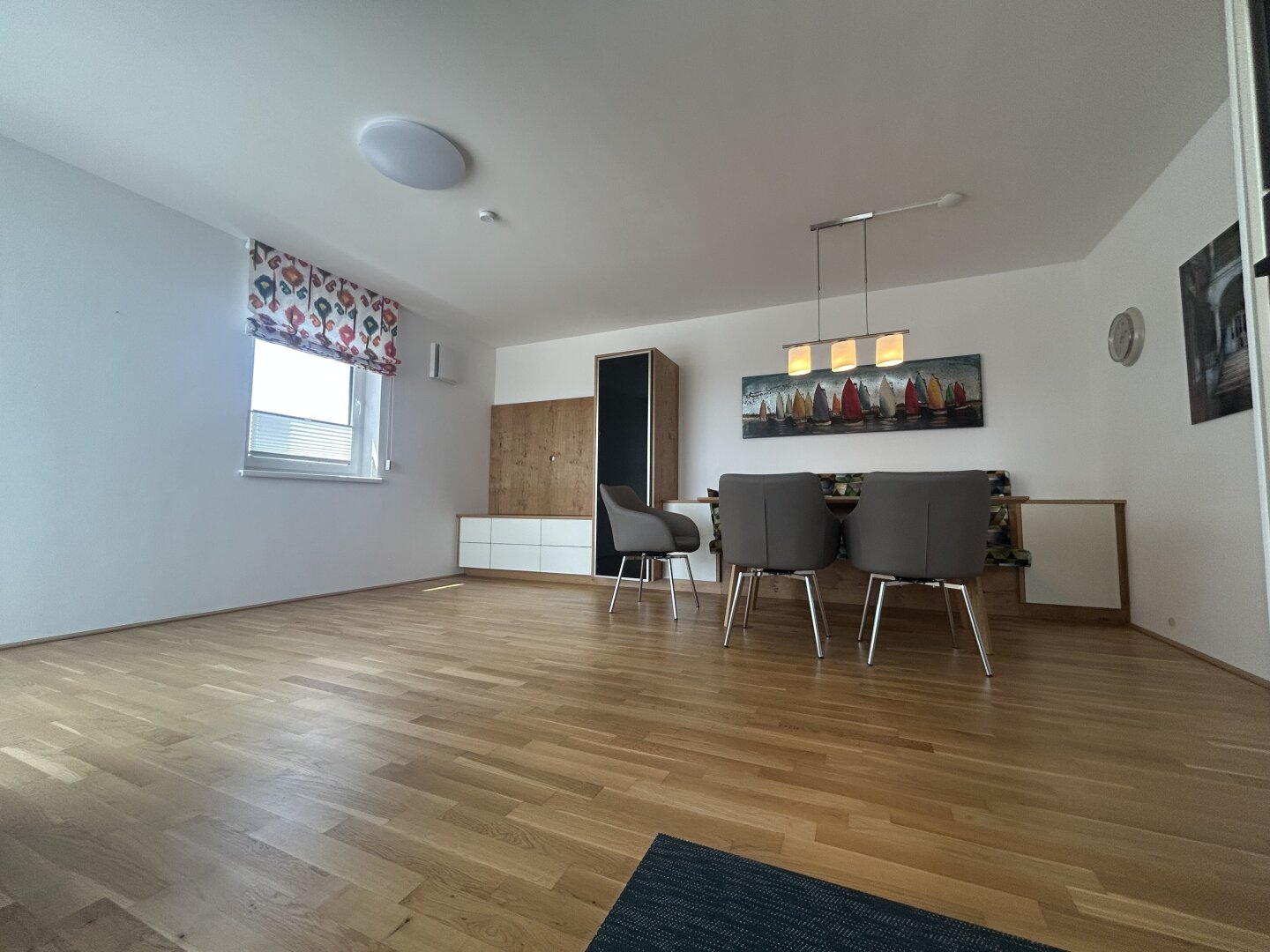 Neuwertige 3-Zi Terrassenwohnung in Vöcklabruck voll Eingerichtet mit Balkon, um nur 798.-